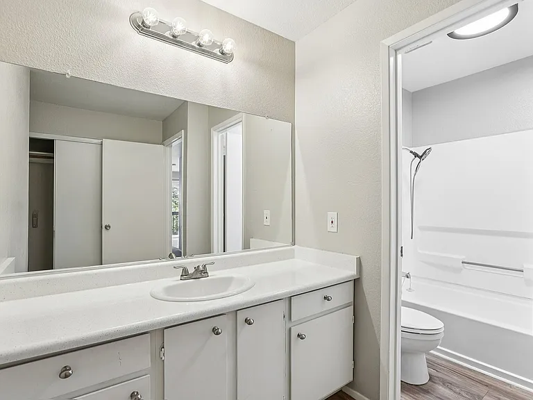 Interior 1x1