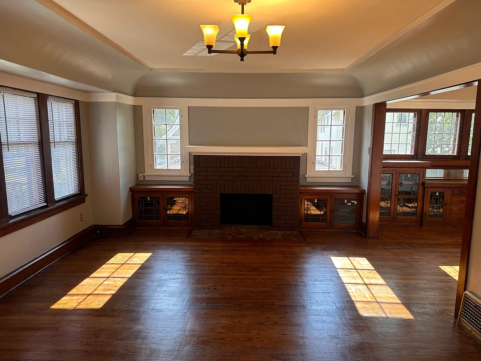 Lincoln Pl, Wauwatosa — Photo 4