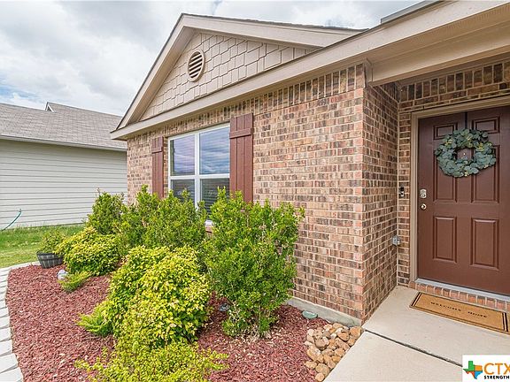 2nd image of 520 Long Leaf Dr
