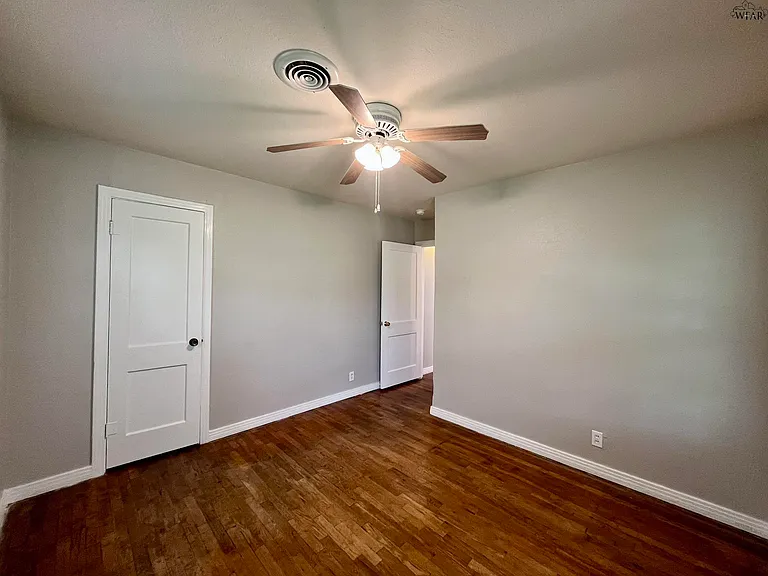 4701 Spiser Ln — Photo 16