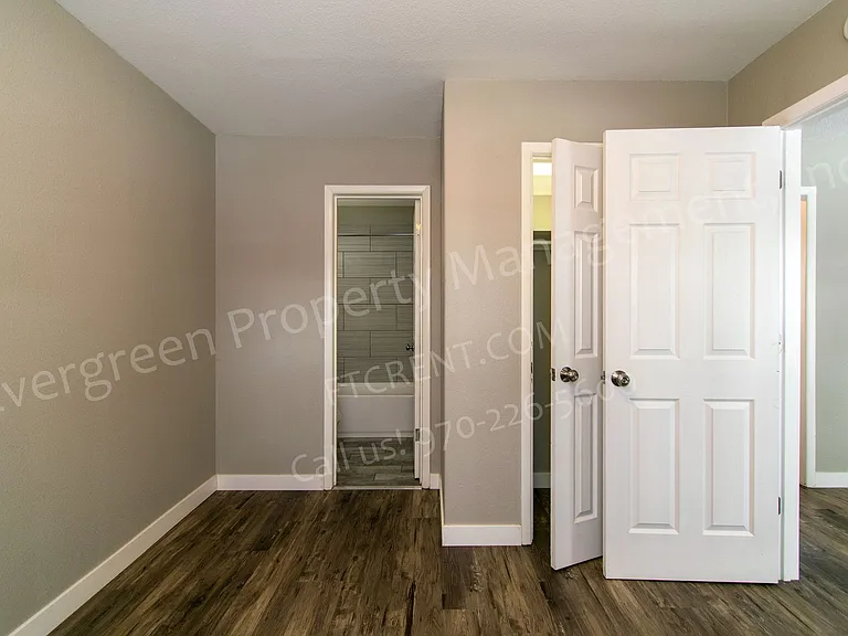 207 E Stuart St — Photo 19