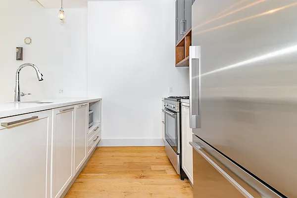 Rented by MySpaceNYC | media 4