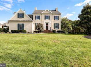 794 Bent Creek Dr, Lititz, PA 17543