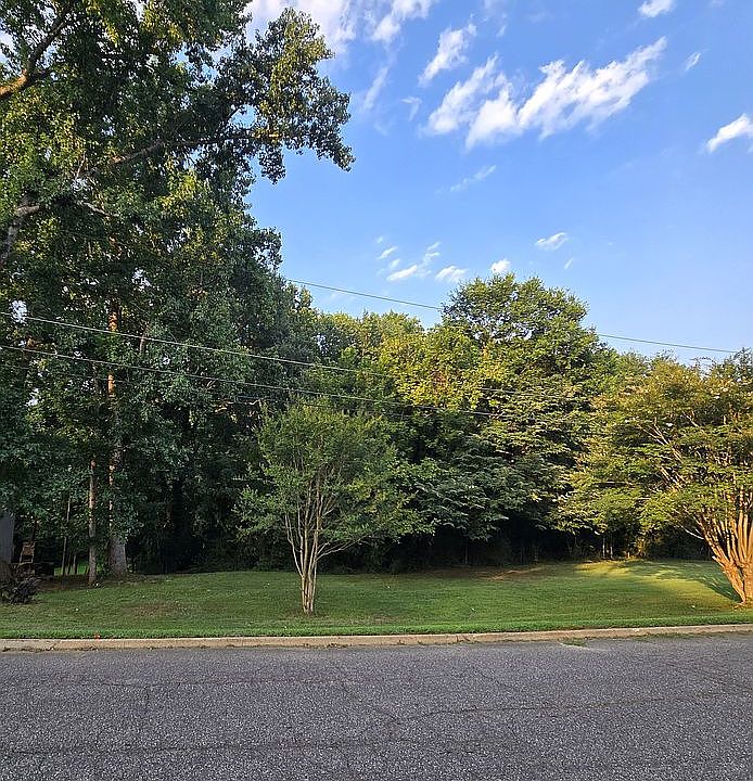 1st image of 407 Seminole Dr