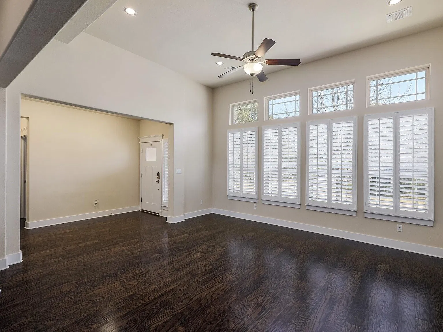 2 bed, 2.5 bath, 1886 sqft, $2,395 — Photo 3