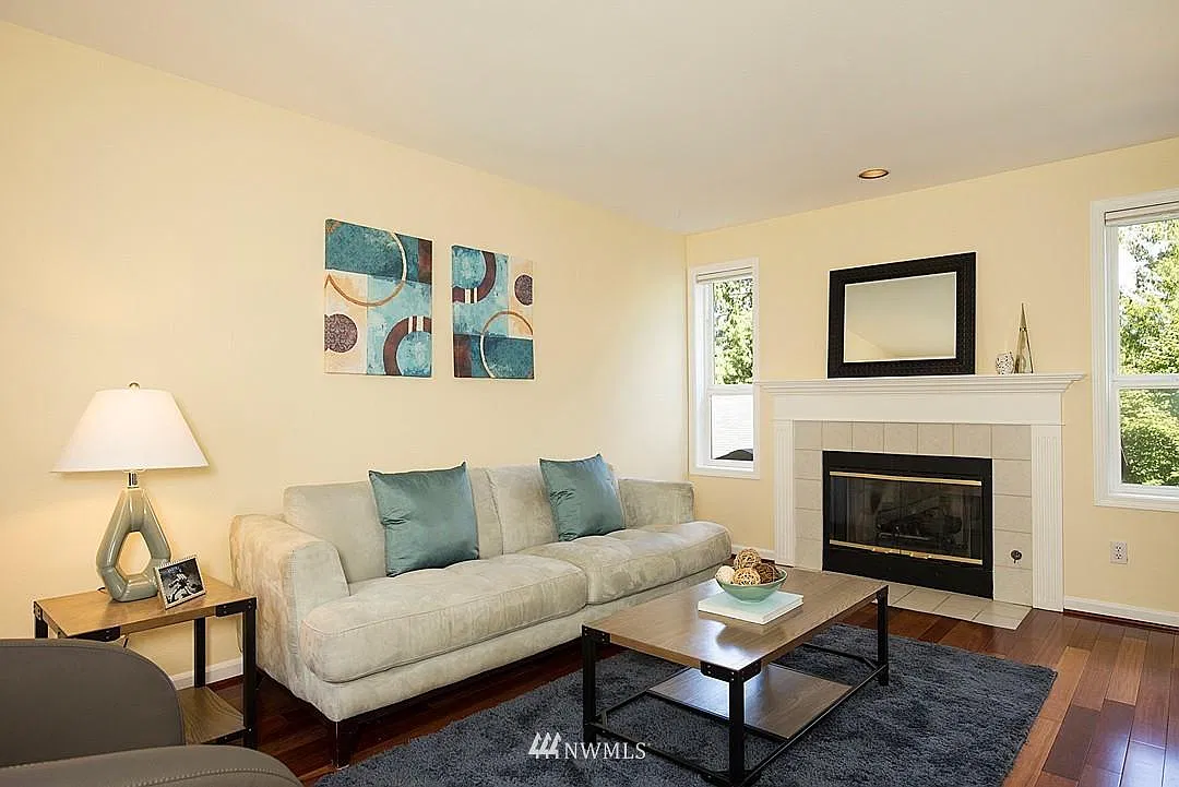 3 bed, 1410 sqft, $2,950 — Photo 3