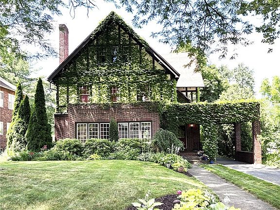 2nd image of 13 Brattle Rd