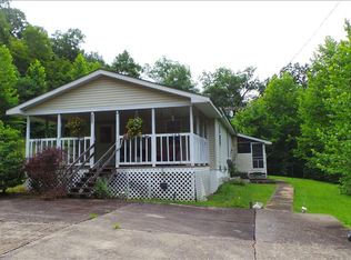 2892 Little Sandy Rd, Elkview, WV 25071