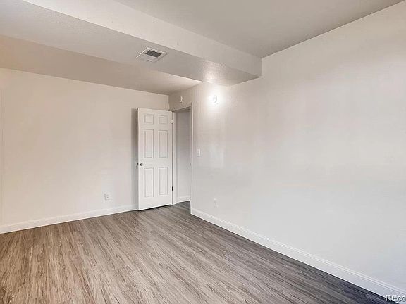 3rd image of 3837 S Knox Ct