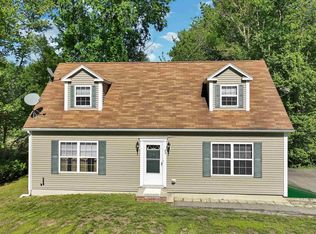 29 Lawrence Rd, Salem, NH 03079