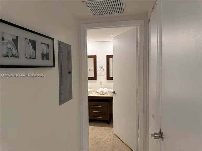 485 Brickell Ave #2606 — Photo 6