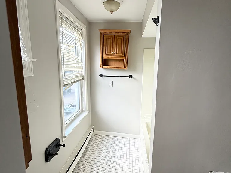 23-29 Sanborn St #23 — Photo 3