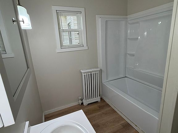 4th image of 207 Main St #2