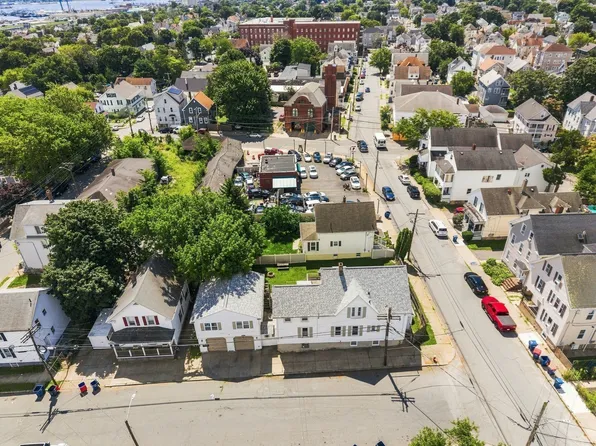 294 Weld St, New Bedford, MA 02740