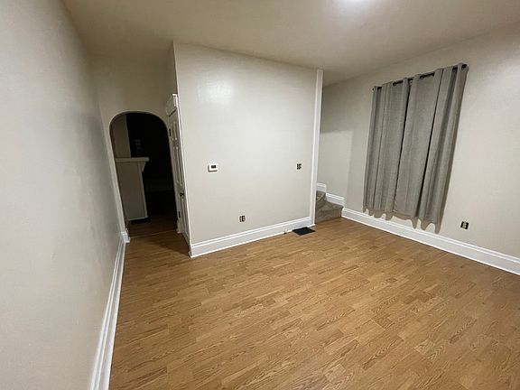 5th image of 289 E Woodrow Ave