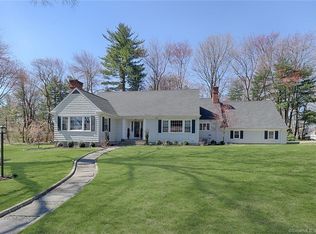 250 Stoneleigh Sq, Fairfield, CT 06825