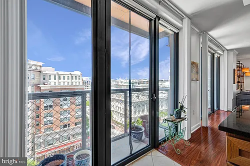 616 E St NW Photo 1