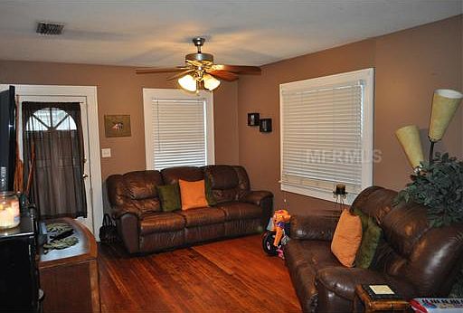 2nd image of 1017 S New York Ave