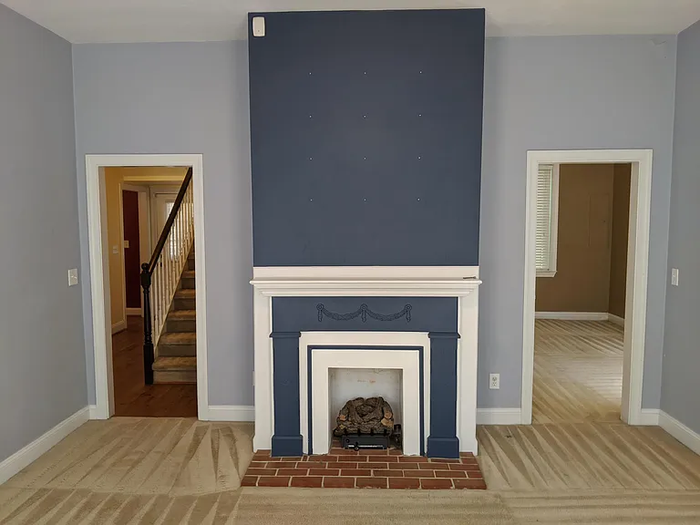218 W 32nd St — Photo 14
