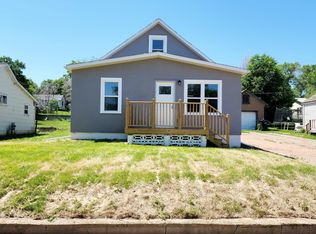 313 3rd St NW, Watford City, ND 58854