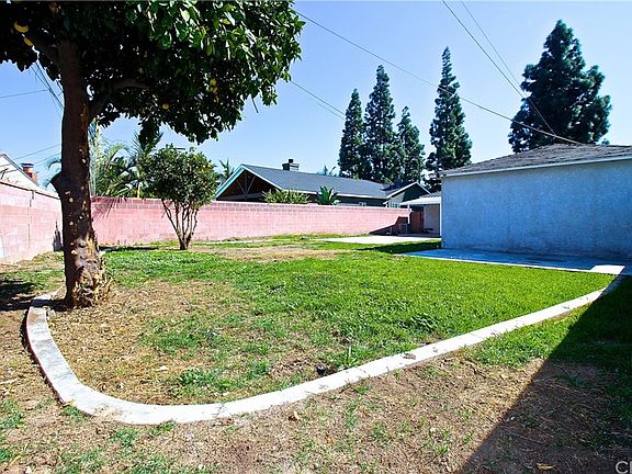 3rd image of 6549 Ianita St