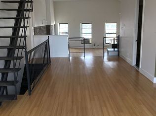 210 Broadway, Brooklyn, NY 11211