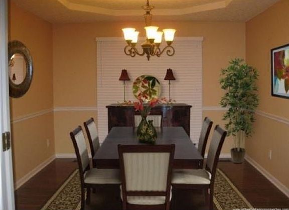 2nd image of 1208 Hillhurst Cir