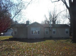 5597 W State Road 10, Demotte, IN 46310