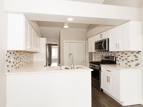 3rd image of 11115 Regency Dr #11115