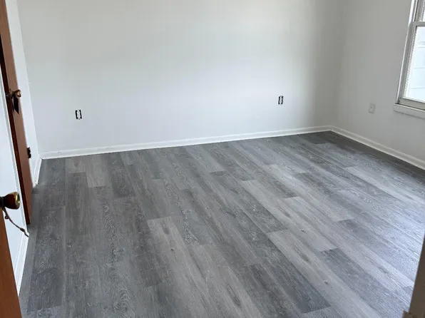 160 N Broad St APT B, Woodbury, NJ 08096