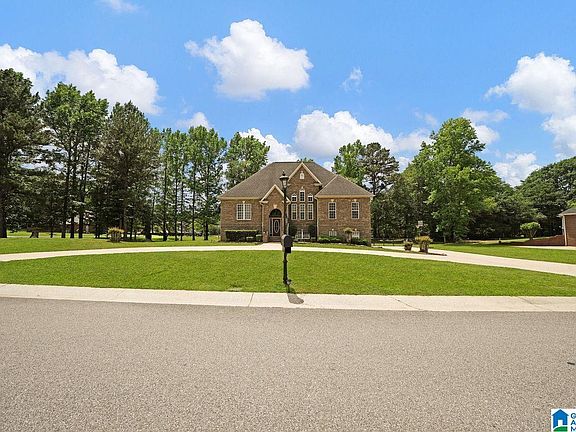 2nd image of 8520 Hidden Creek Dr