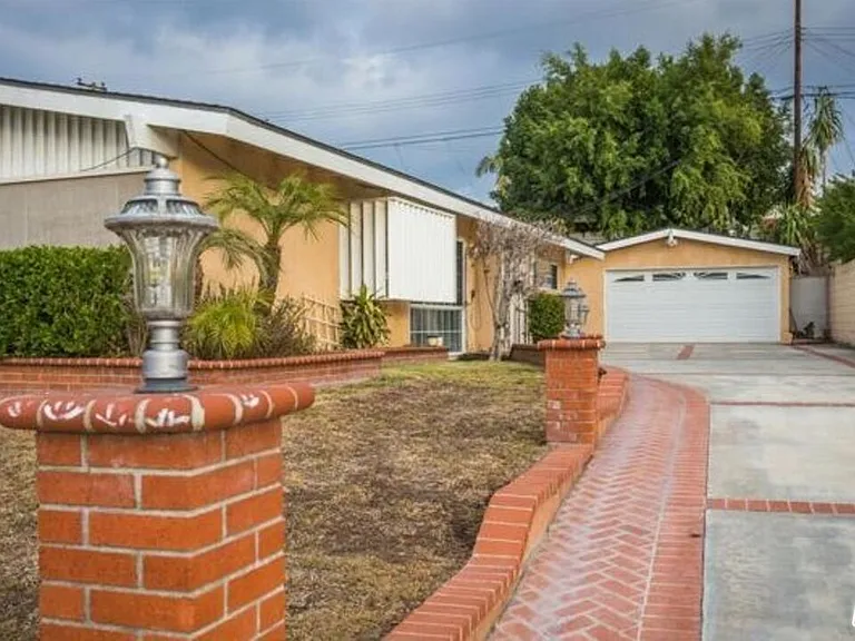 12938 Biola Ave — Photo 5