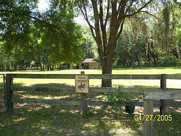 2nd image of 20 Lake Wood Cir