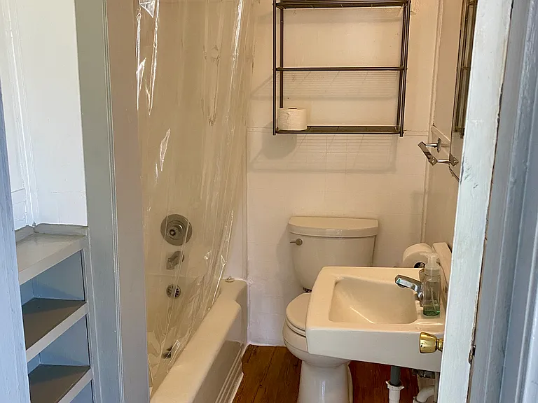 106 N Sampson St #1 — Photo 2