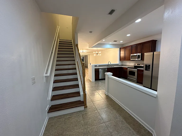 4223 Highwood Dr — Photo 4