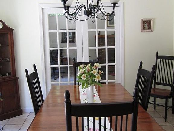 318 Grindstone Hill Road - Dining Room
