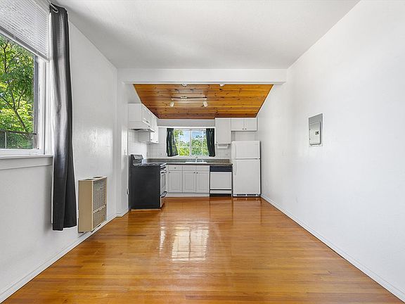 5th image of 1219 Central Ave APT C