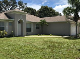 543 Periwinkle Dr, Sebastian, FL 32958
