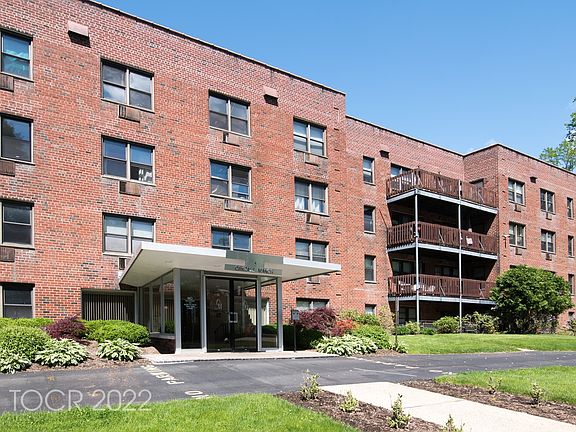 2nd image of 5 Oakdale Mnr APT A9