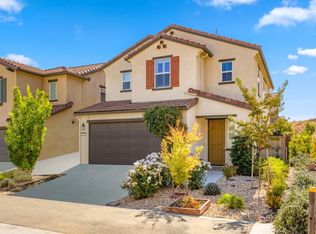 407 Kingfisher Ln, Hollister, CA 95023