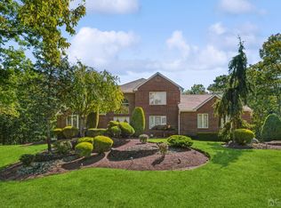 120 Tree Top Cir, Freehold, NJ 07728