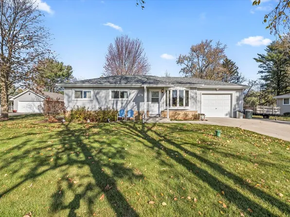W186 Belleview AVENUE, Oconomowoc, WI 53066