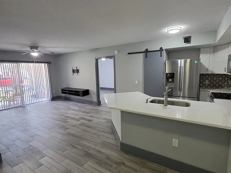 4211 San Marino Blvd #105 — Photo 4