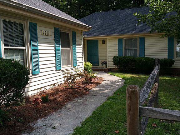 2nd image of 2717 Ravenwood Dr
