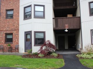 13A Essex Pl, Yorktown Heights, NY 10598