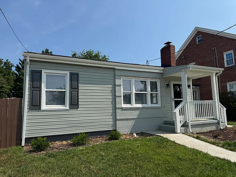 825 Maryland Ave — Photo 2