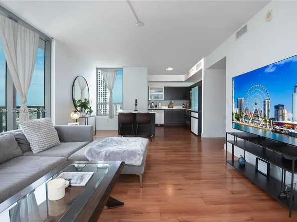 90 SW 3rd St APT 2113, Miami, FL 33130