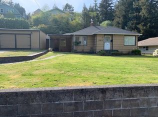 1183 N 8th St, Coos Bay, OR