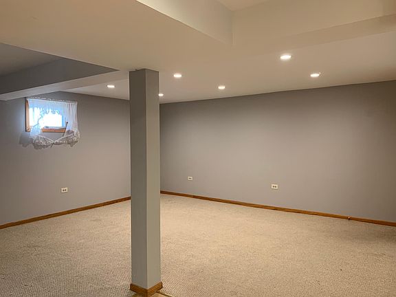3rd image of 7859 W Cahill Ter APT B