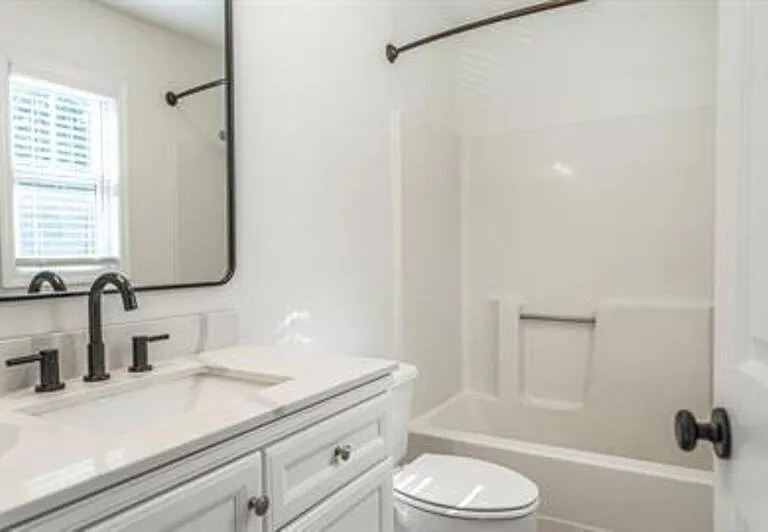 145 Sandhurst Pl — Photo 19